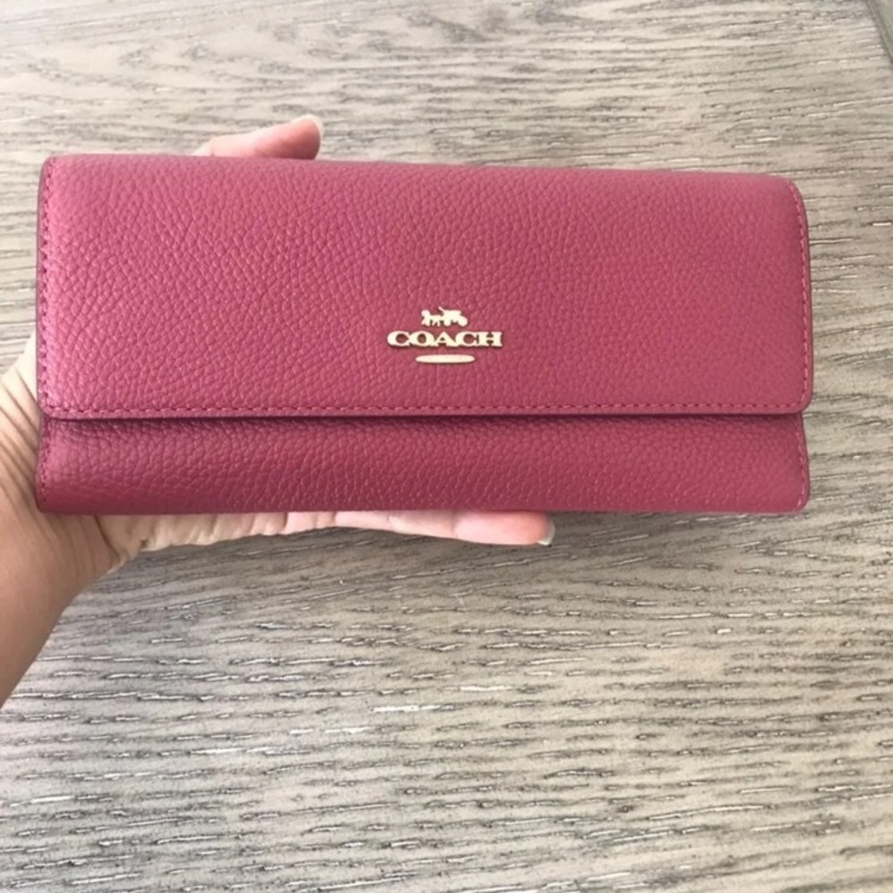 Authentic Coach Soft trifold wallet Gold/DustyPink